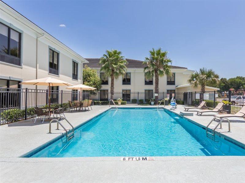 Baymont By Wyndham Savannah/Garden City Port Wentworth Esterno foto