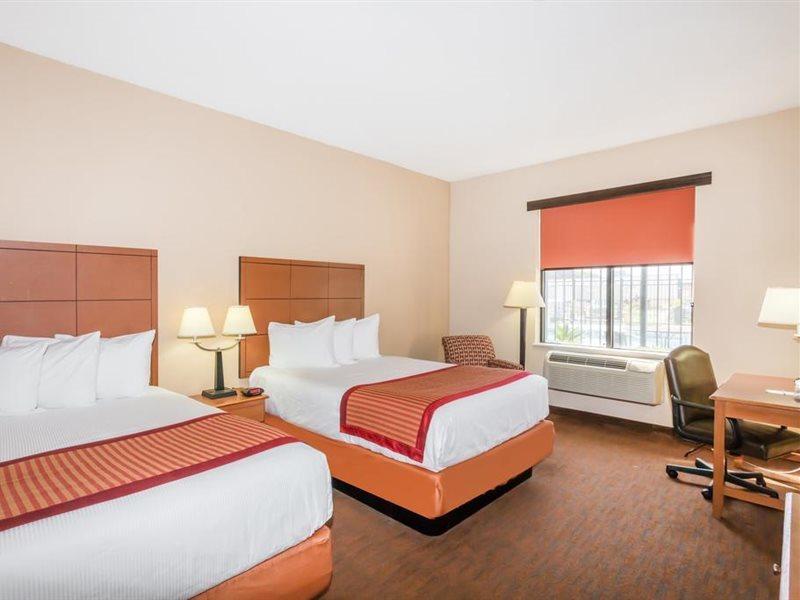 Baymont By Wyndham Savannah/Garden City Port Wentworth Esterno foto